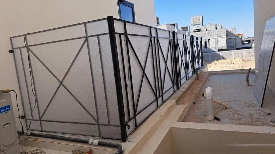 سور حديد البلكونة
